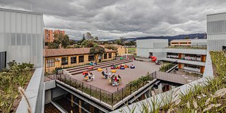 Gebäude des Colegio Helvetia Bogotá