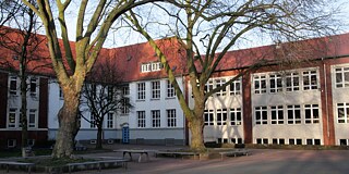 Gebäude des Bertha-von-Suttner-Gymnasiums