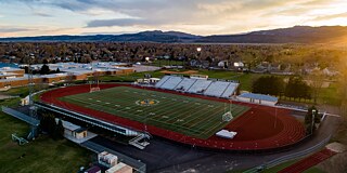 Sportplatz der Rocky Mountain High School