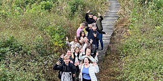  Lernende des Städtischen Gymnasiums Herzogenrath im Naturschutzgebiet