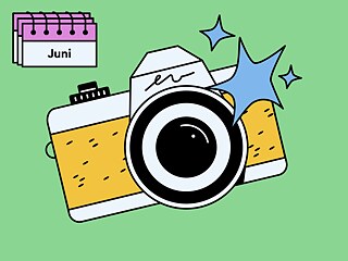 Visual einer Kamera mit grünem Hintergrund. Oben links im Bild ein Kalenderblatt, auf dem "Juni" steht.