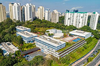 Gebäude des Colégio Visconde de Porto Seguro III Panamby